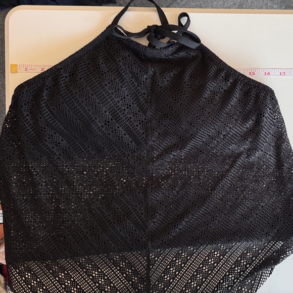 Kona Sol Black, V-Cut Crochet Bikini Top, Size L - Picture 2 of 8